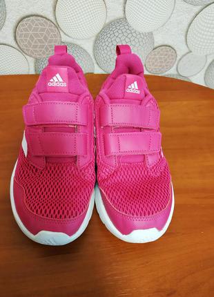 Женские кроссовки adidas 35