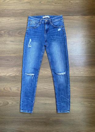 Стрейчеві джинси zara, 24