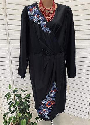 Стильна сукня з вишивкою сукні з вишивкою