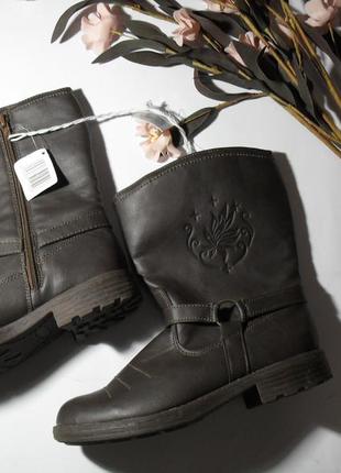 Демісезонні грубі чоботи коричневі нові під кирзові -36р австрія