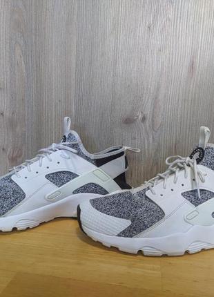 Кросівки nike air huarache run ultra static2 фото