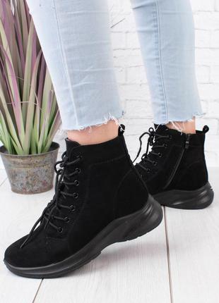 Женские черные ботинки на низком ходу1 фото