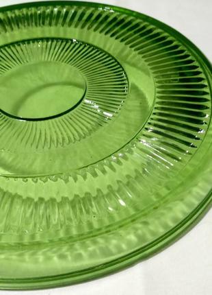 Блюдо цветное стекло зеленое (урановое?)  редкое винтаж ссср тулунский стекольный завод5 фото