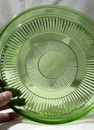 Блюдо цветное стекло зеленое (урановое?)  редкое винтаж ссср тулунский стекольный завод3 фото