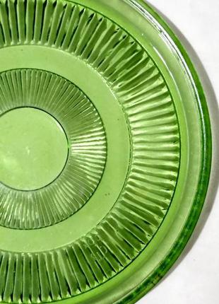 Блюдо цветное стекло зеленое (урановое?)  редкое винтаж ссср тулунский стекольный завод6 фото