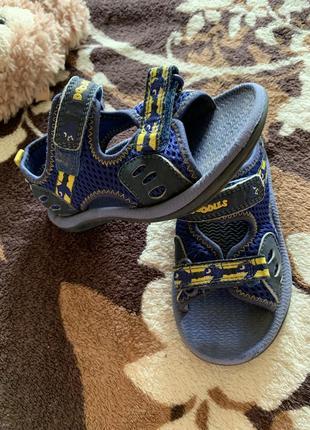 Бомоніжки clarks