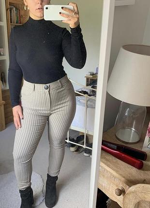 Леггинсы в клеточку