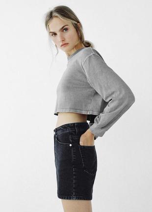 Сірий лонгслив укорочений