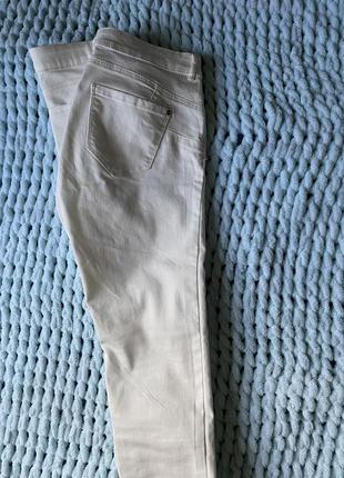 Новые белые джинсы2 фото