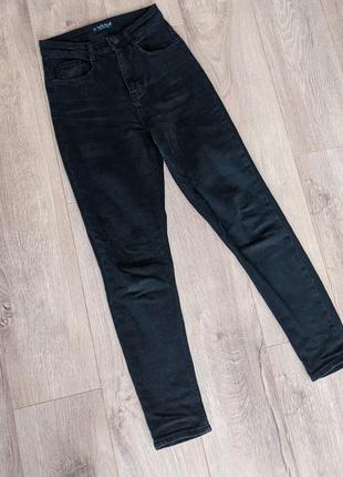 Мом джинси solmar 25 розмір в ідеалі