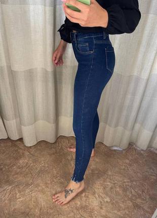 Женские джинсы с завышенной талией7 фото