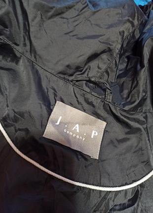 Класний плащ 48 10