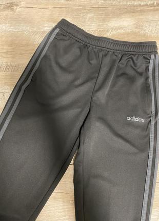 Брюки спортивные штаны adidas оригинал2 фото