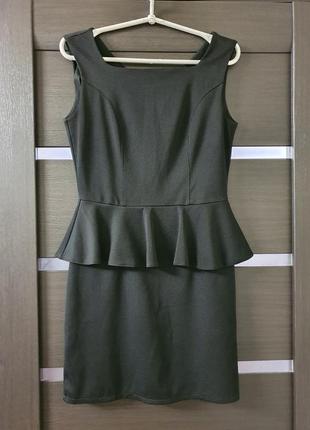 Классическок чорне плаття з баскою р42 - 443 фото