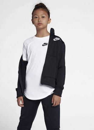 Курточка олимпийка nike 122-128 6-8 лет оригінал