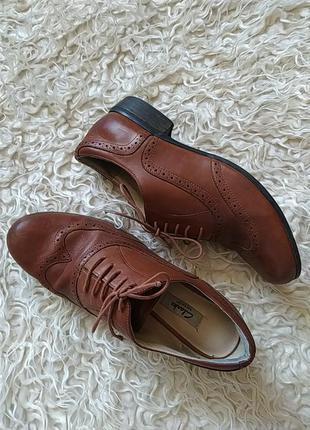 Оксфорди рудого кольору clarks4 фото