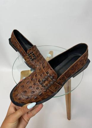 Туфли лоферы с пряжкой из натуральной итальянской кожи под ягуар