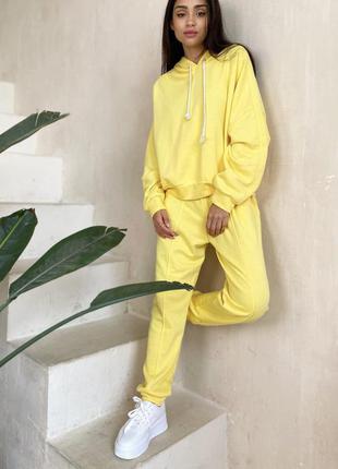 Спортивний костюм