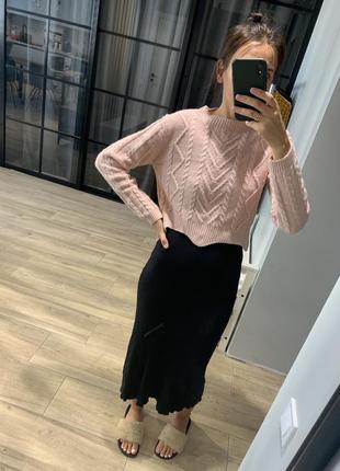 Рожевий укороченый светр в'язаний
