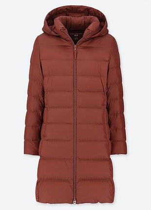 Пальто з капюшоном від uniqlo бордове ультралегкий