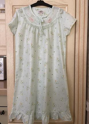 Жіноча нічна сорочка