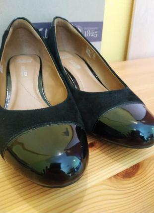 Туфлі clarks на танкетці