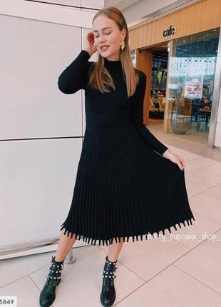 Модное трикотажное платье разные цвета размер 42-46