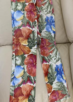 Штани джинси легінси штани