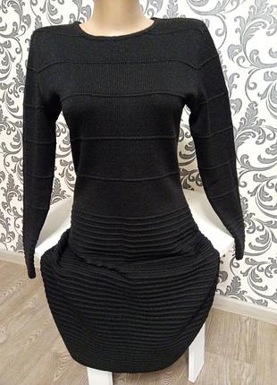 Платье осень прямое,плотной вязки.