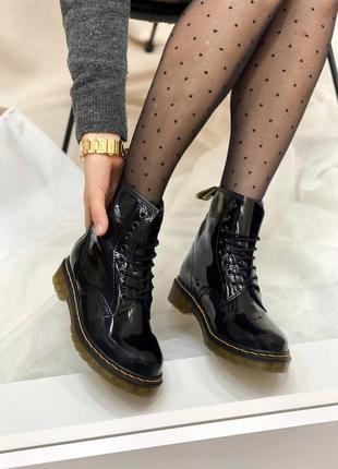 Dr. martens 1460 gloss black, женские лаковые ботинки доктор мартинс весна-осень, демисезонные мартинсы9 фото