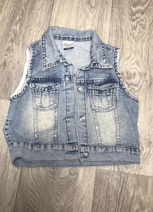 Жилетка джинсовая
