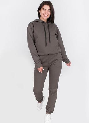 Стильный хаки спортивный прогулочный костюм модный