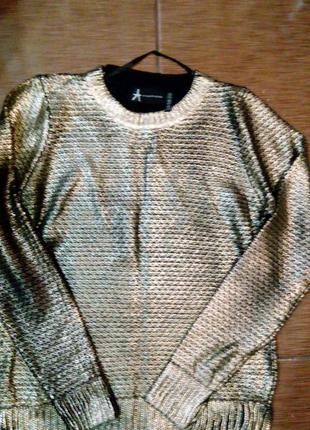 Брендовый свитер с золотым напылением