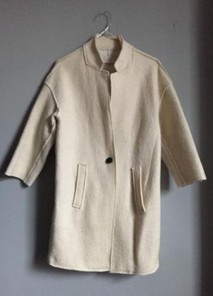 Кремове 🧁 пальто з фактурної тканини . zara
