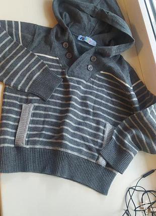 Свитер с капюшоном 4 года