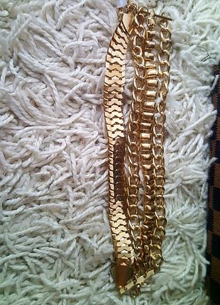 Модный золотой браслет