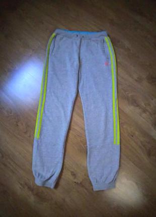 Спортивні штани adidas