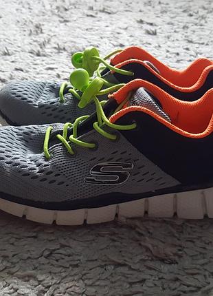 Оригінал.фірмові,спортивні,стильні кросівки skechers relaxed fit