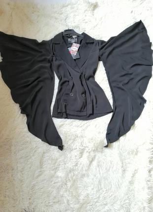 Стильный блейзер пиджак с рукавами разрезами крылья волан с карманами застёгивается4 фото