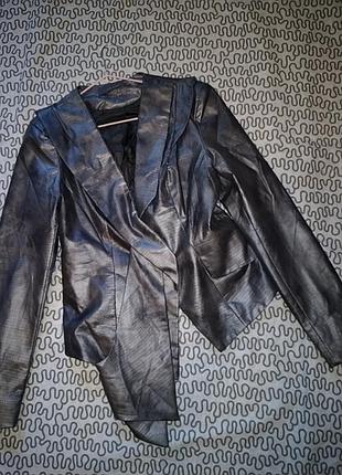 Блейзер жакет из экокожи.