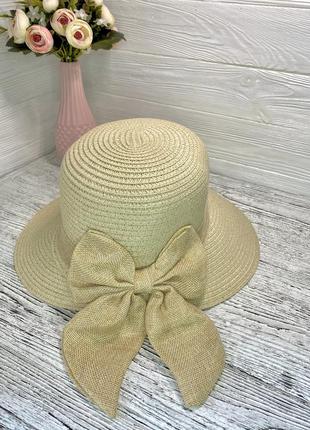 Солнцезащитная шляпа соломенная женская с красивым бантом кремовая7 фото