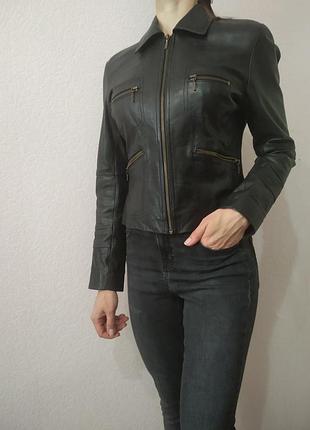 Heeli london