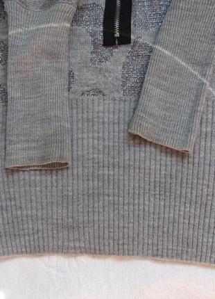 Невероятно красивый нарядный свитерок4 фото