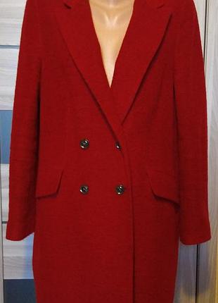 Стильное шерстяное двубортное пальто