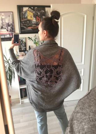 Кардиган с красивой спинкой