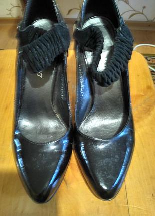 Женские туфли