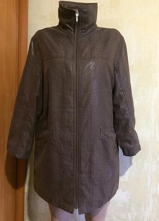 Красивая тёплая куртка !огромный выбор новой одежды!