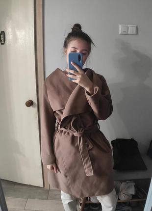 Красиве коричневе пальто вільного крою1 фото