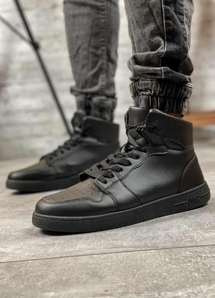 Чоловічі високі повністю демісезонні чорні кросівки під бренд 🆕 недорогі кросівки3 фото