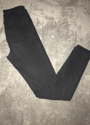 Джинси в ідеальному стані